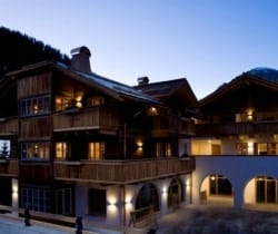 Chalet Bambi: Night view