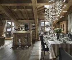 Chalet Emerald: Dining area