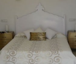 Villa Almuzara: Bedroom