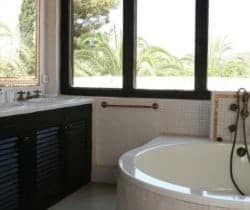 Villa Caballeros: Bathroom