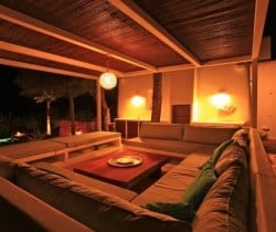 Villa Karma: Outdoor chill out area