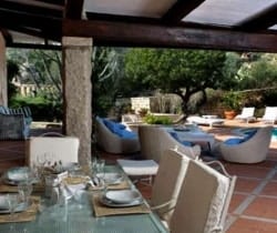 Villa Mariane: Al fresco dining area