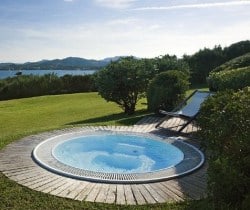 Villa Merula: Outdoor Jacuzzi