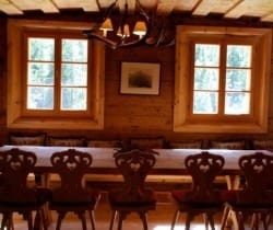 Chalet Bear: Dining room