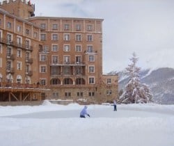 Apartment Calm: Ice rink