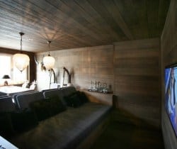 Chalet Apartment Silketh: Study/cinema room