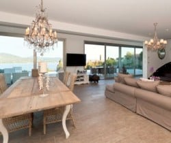 Villa Maris: Living and dining area