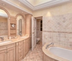 Villa Vivaldi: Bathroom