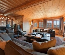 Chalet Tootsie: Living room