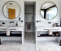 Villa-Poesia-Bathroom