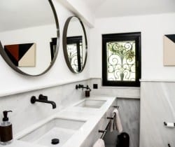 Villa-Poesia-Bathroom