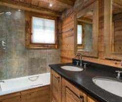 Chalet-Grangette-Bathroom