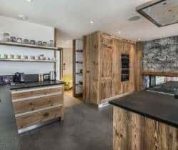 Chalet-Lillium-Kitchen