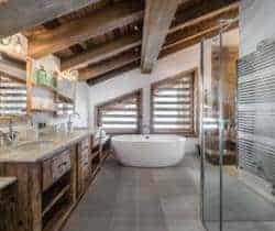 Chalet-Lillium-Bathroom