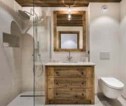 Chalet-Lillium-Bathroom