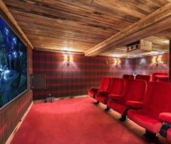 Chalet Rivage-Cinema room