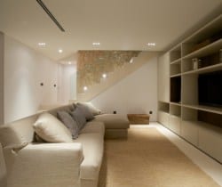 Villa Eclipse: TV room