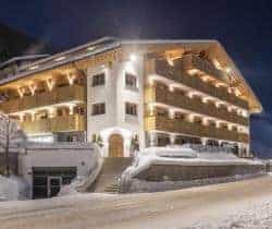 Chalet-Apartment-Krokus-Exterior-by-night