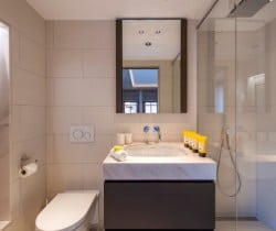 Chalet-Chaudanne-Bathroom