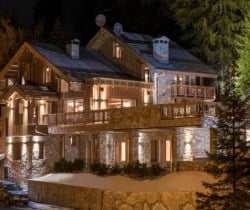 Chalet-Rhodos-Exterior-by-night