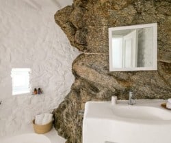 Villa Sapphira-Bathroom