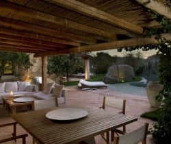 Villa Rosae: Al fresco dining area