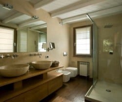 Villa Rosae: Bathroom