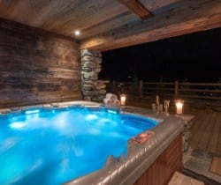 Chalet-Ames-Jacuzzi