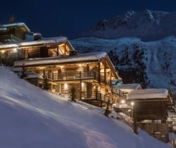 Chalet-Ames-Exterior-by-night